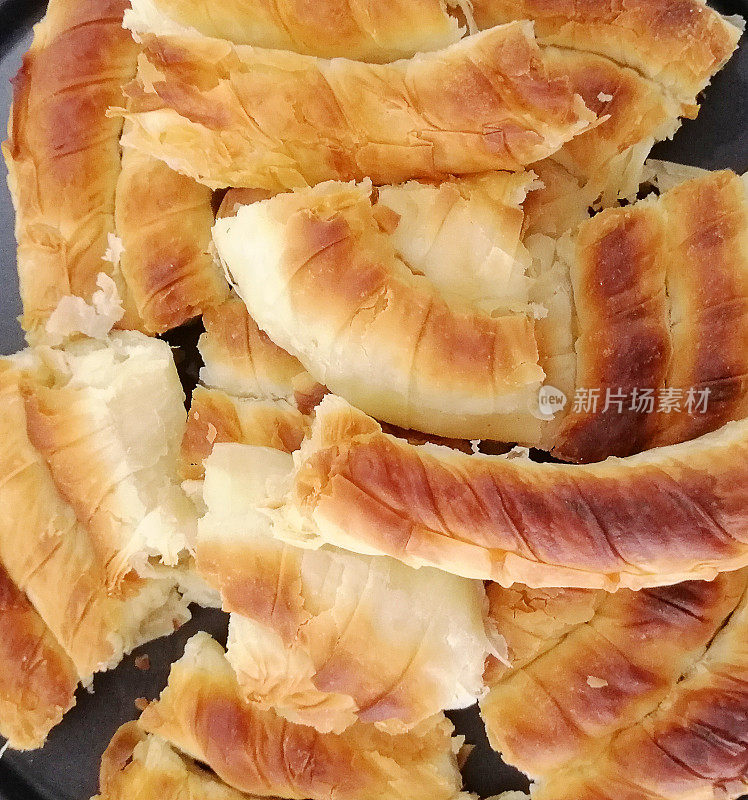 Traditional Turkish cuisine, Kol Böreği